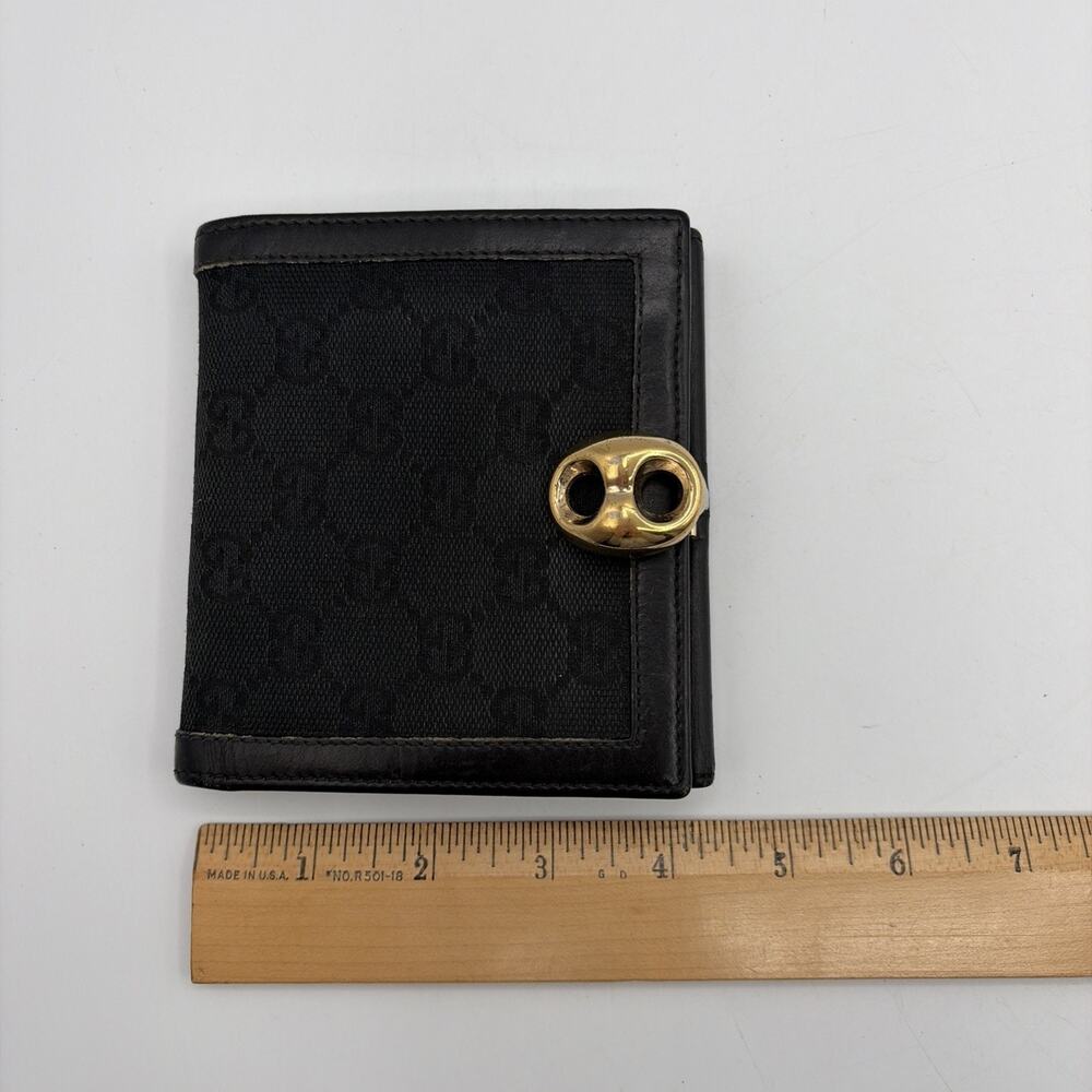 GUCCI GG LOGO BLACK LEATHER/CANVAS COMPACT BIFOLD WALLET W/BUCKLE CLOSURE RARE - Picture 14 of 16